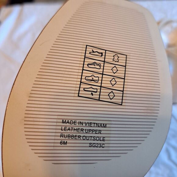 Michael Kors Portia Slip-On Quilted Platform Leather Sandals Cream Womens Sz 6M - Picture 16 of 16